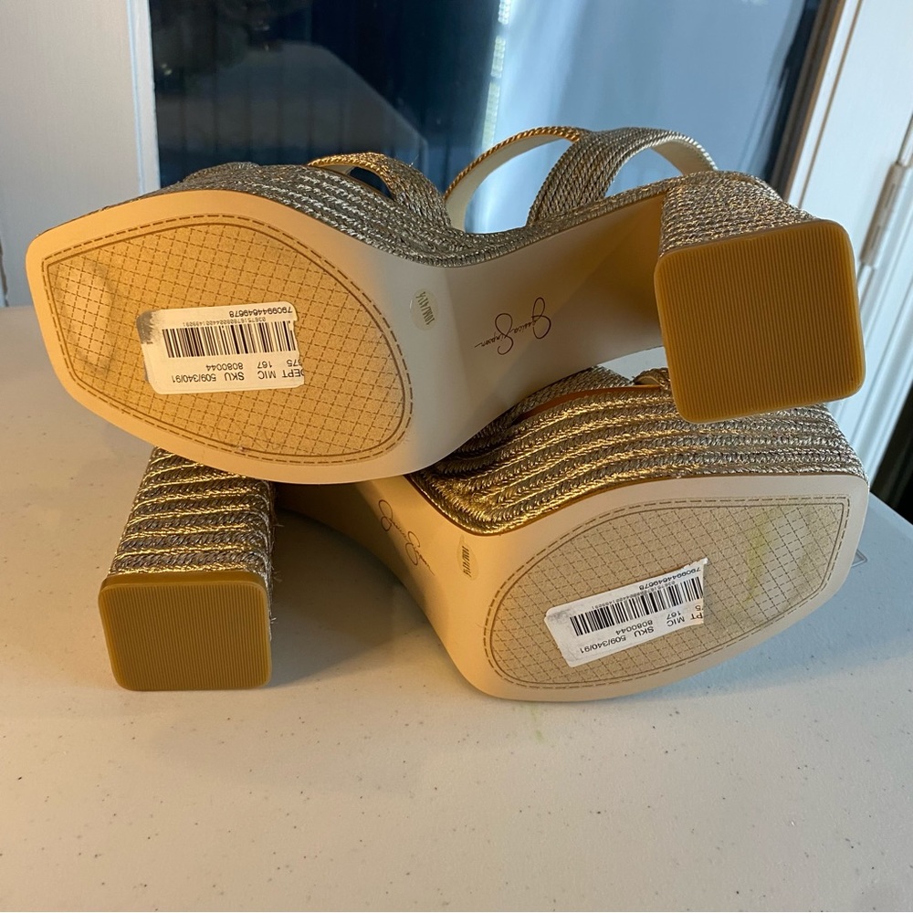Jessica Simpson Brycen Gold Metalllic Platform Sandal SZ 10 NEW - Picture 10 of 10
